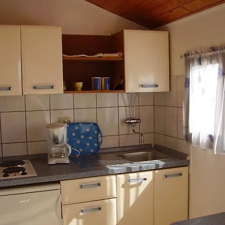 Bozica ゲストハウス 3*