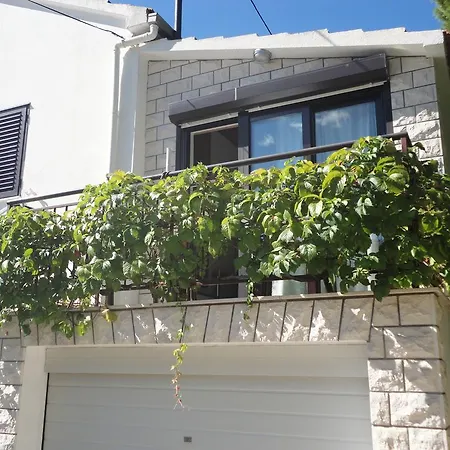 Bozica ゲストハウス ボル